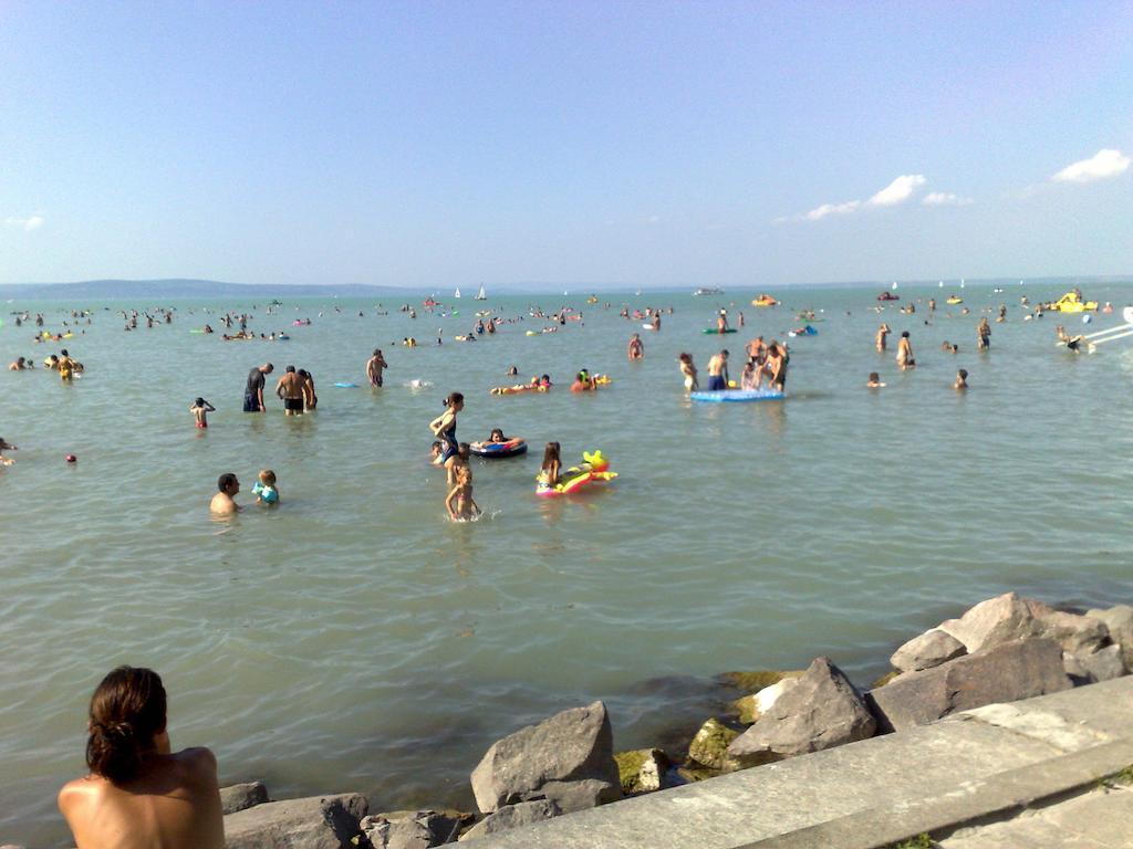 Balaton Vendégház Siófok Exterior foto